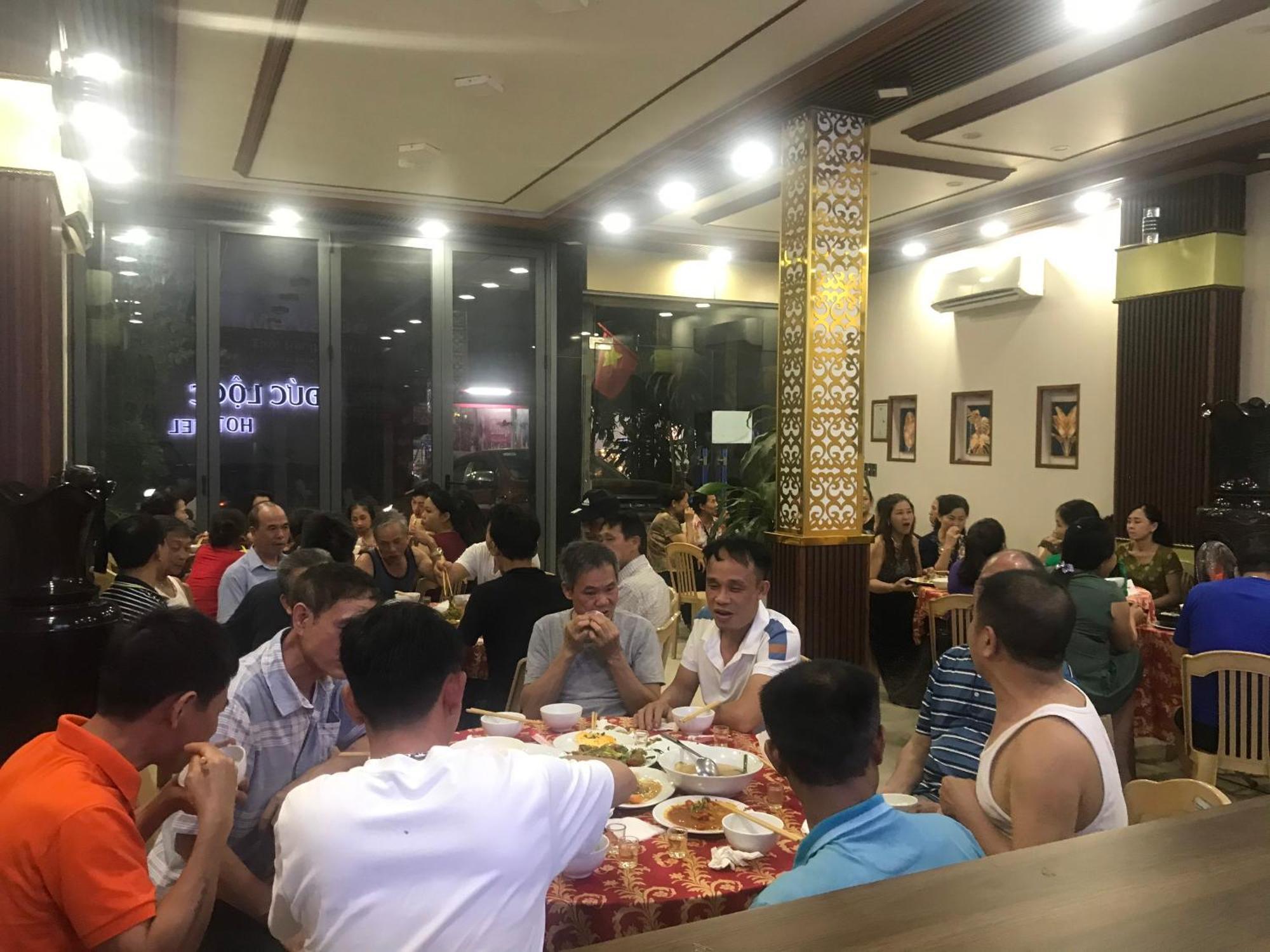 Duc Loc 2 Hotel Hue Bagian luar foto