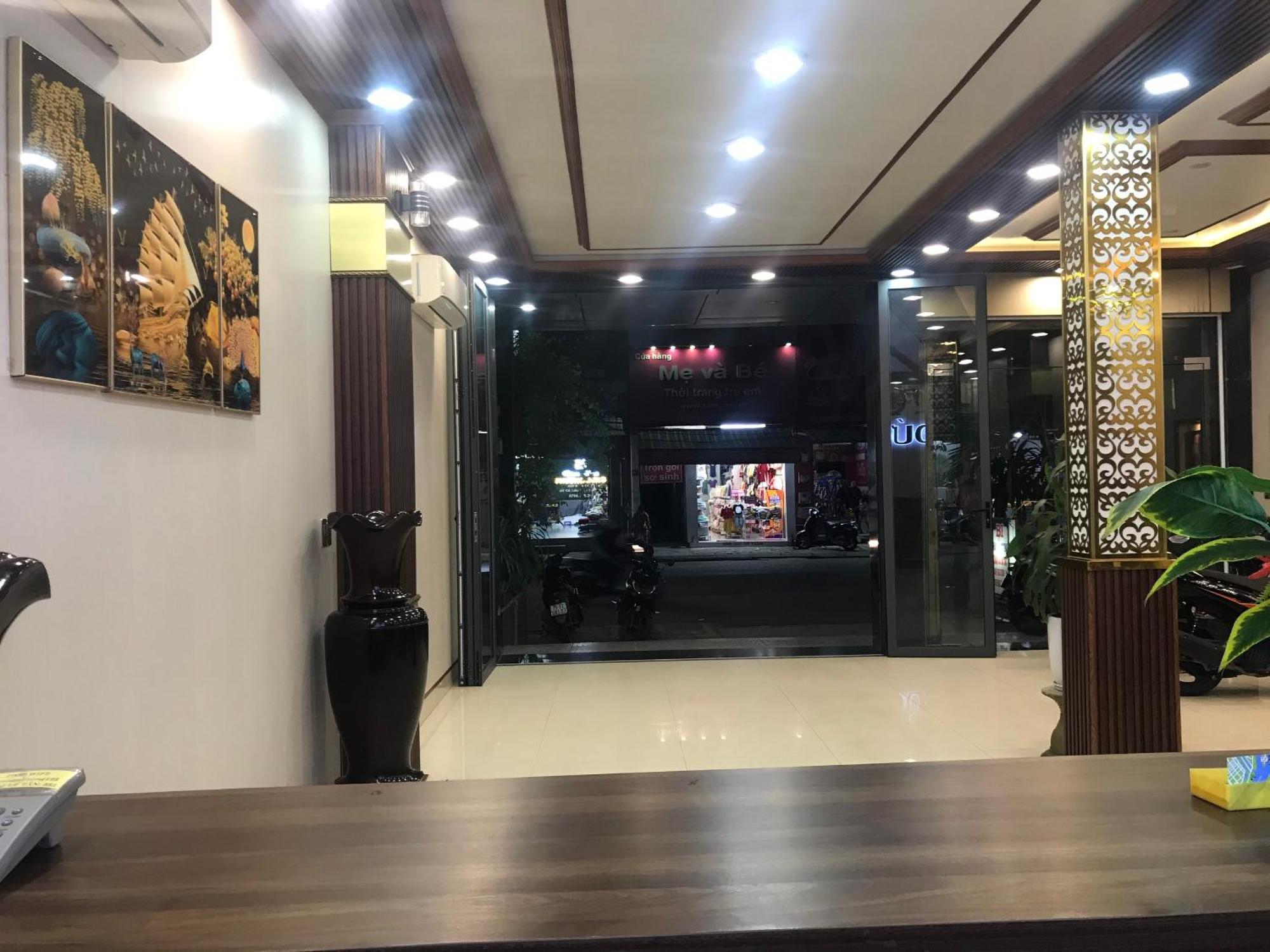 Duc Loc 2 Hotel Hue Bagian luar foto