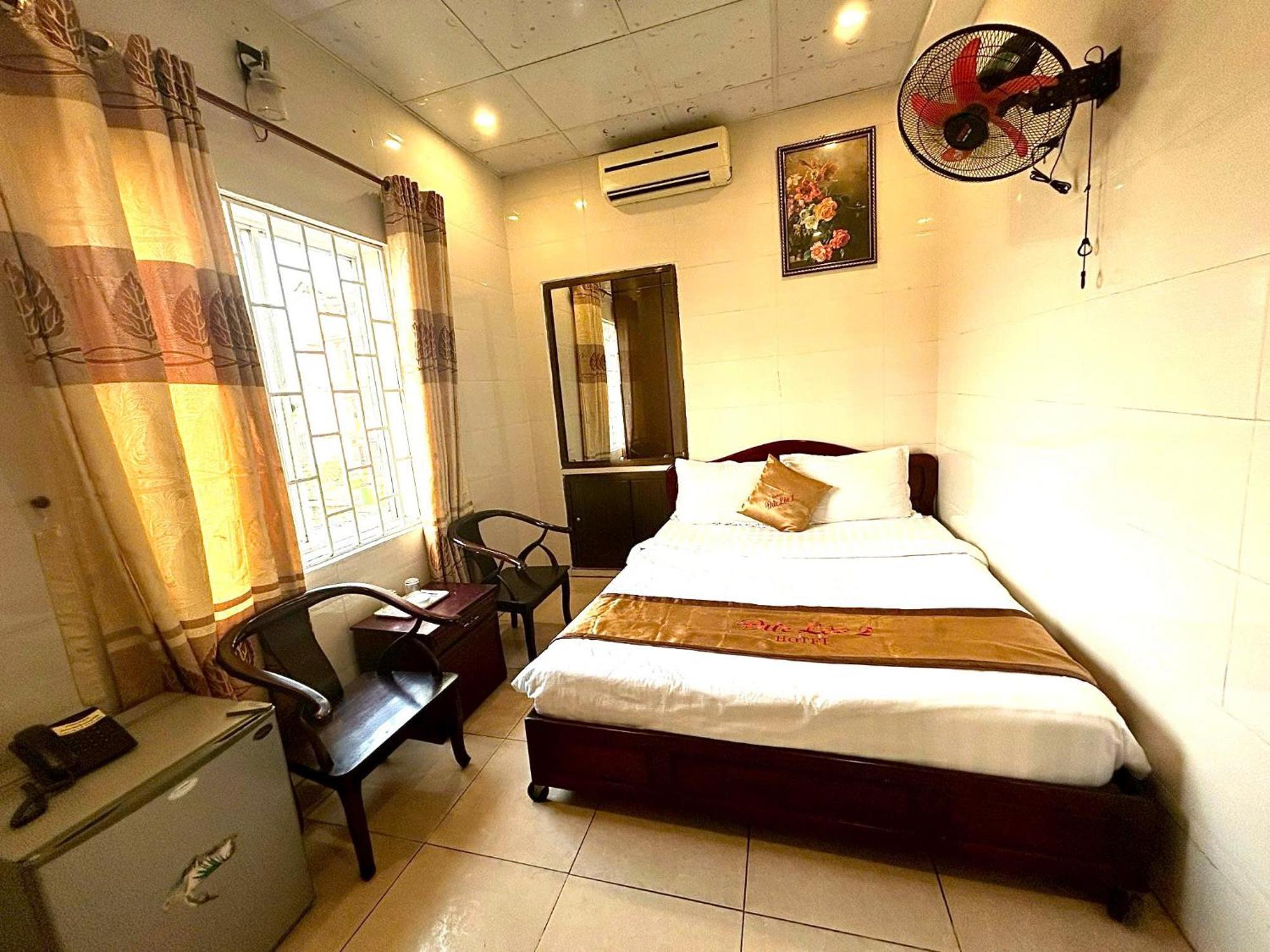 Duc Loc 2 Hotel Hue Bagian luar foto
