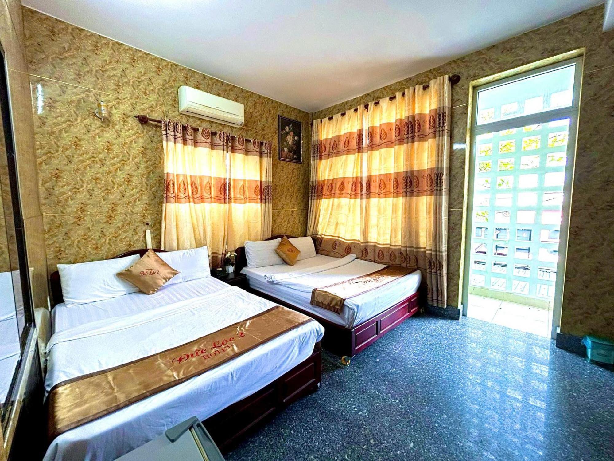 Duc Loc 2 Hotel Hue Bagian luar foto